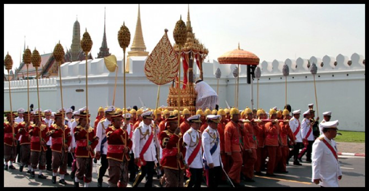 พระบรมฯ-พระเทพฯเสด็จพระราชพิธีเก็บพระอัฐิ พระบรมฯ-พระเทพฯเสด็จพระราชพิธีเก็บพระอัฐิ