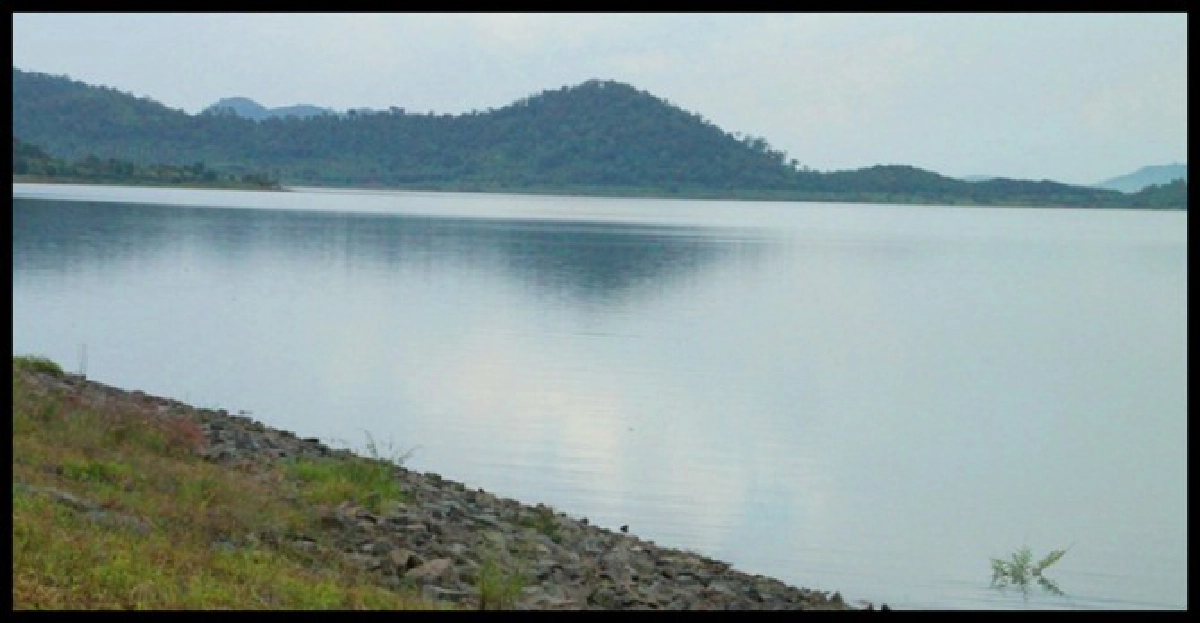'เรือข้ามฝากอ่างสียัดล่ม'สูญ3รอด3 'เรือข้ามฝากอ่างสียัดล่ม'สูญ3รอด3