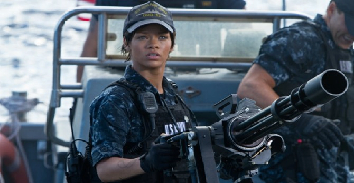 'ริฮานนา'ประเดิมแอ็กชั่น'Battleship' 'ริฮานนา'ประเดิมแอ็กชั่น'Battleship'