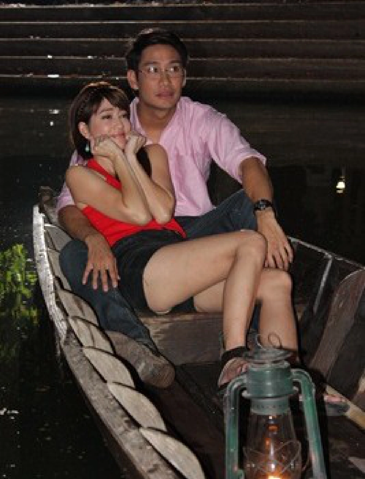 'เจี๊ยบ-ป้อง'เลิฟซีนสุดเกร็งใน'ดอกโศก'