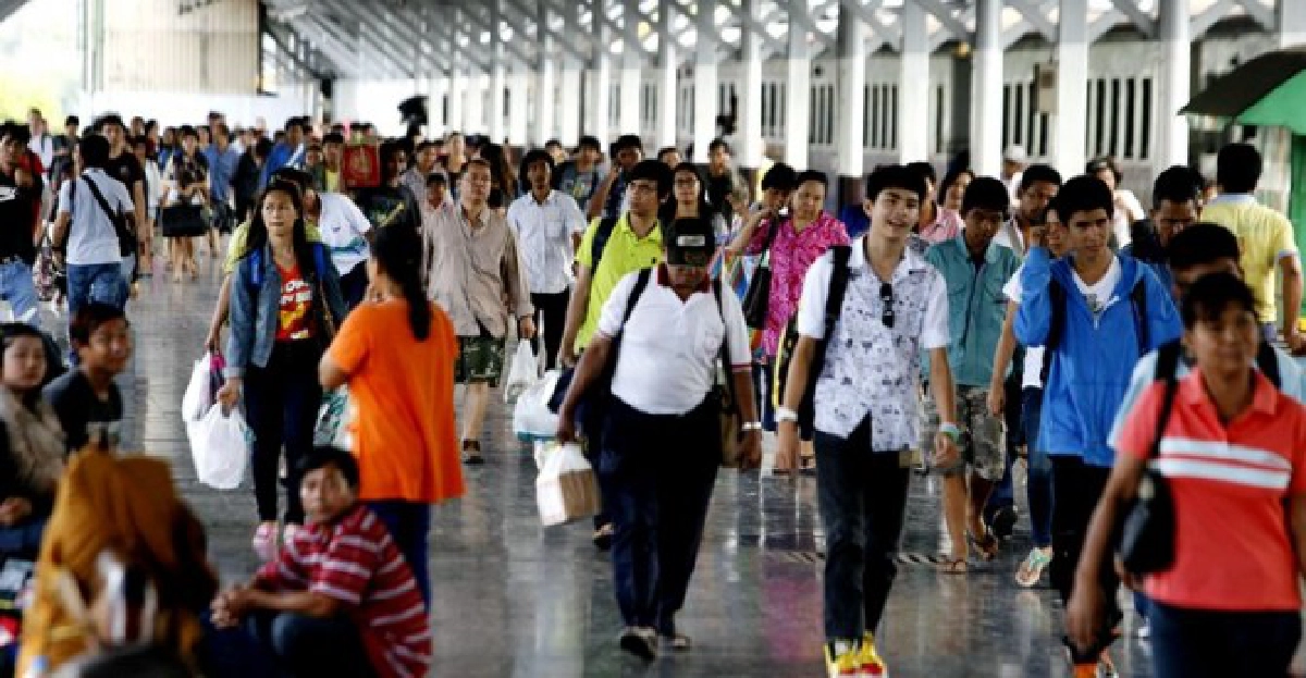ประมวลภาพ!ปชช.แห่กลับกทม.คึกคัก ประมวลภาพ!ปชช.แห่กลับกทม.คึกคัก