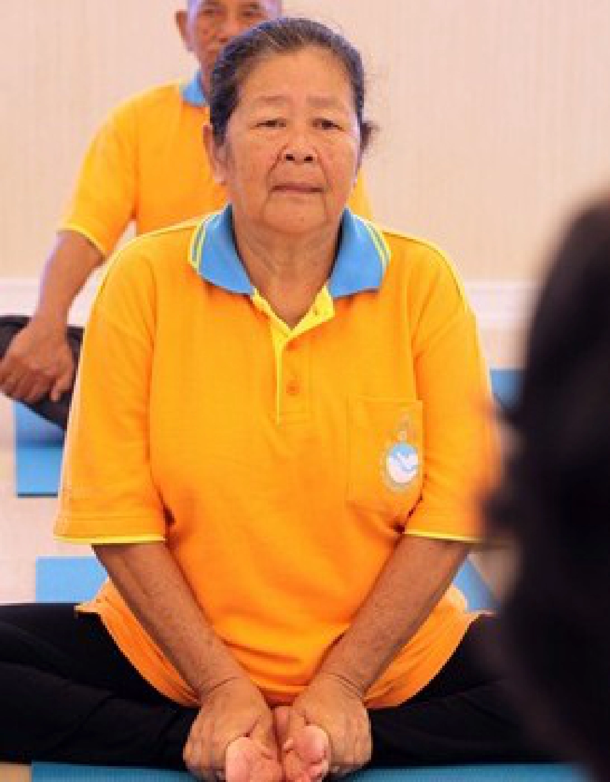 ชวนผู้สูงวัยออกกำลังกายด้วยโยคะ ชวนผู้สูงวัยออกกำลังกายด้วยโยคะ