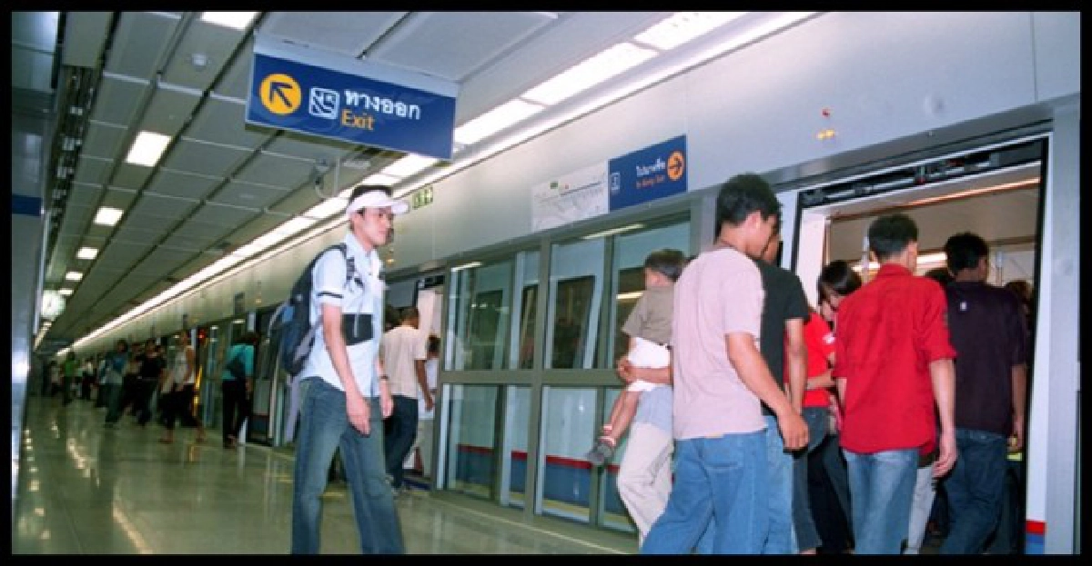 รฟม. แจงซ่อมบำรุงรถไฟใต้ดิน ทำบริการล่าช้า
รฟม. แจงซ่อมบำรุงรถไฟใต้ดิน ทำบริการล่าช้า