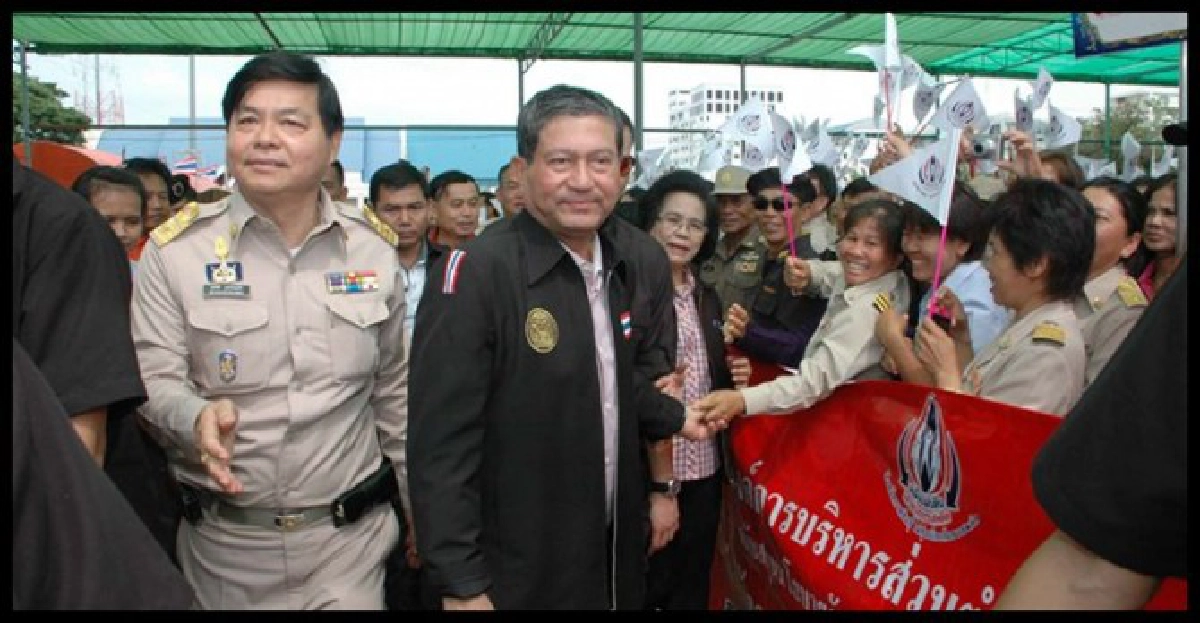 'เฉลิม'หน้าซีดถูกถามย้ายตร.มือดีทำไม 'เฉลิม'หน้าซีดถูกถามย้ายตร.มือดีทำไม