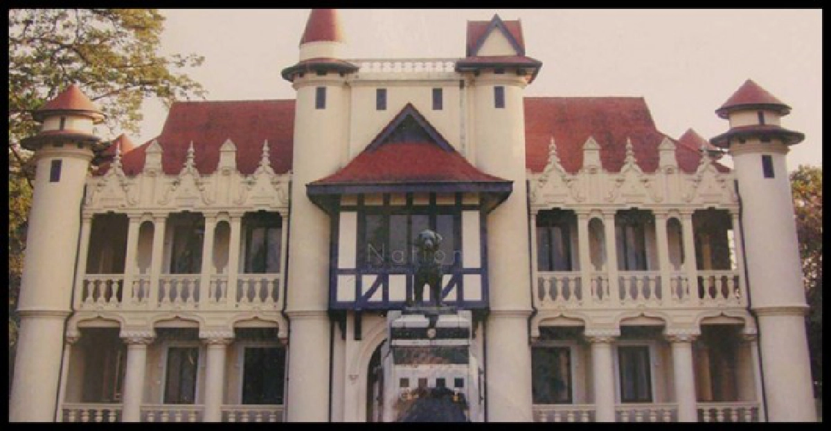 พิพิธภัณฑ์'วังปารุสกวัน' พิพิธภัณฑ์'วังปารุสกวัน'