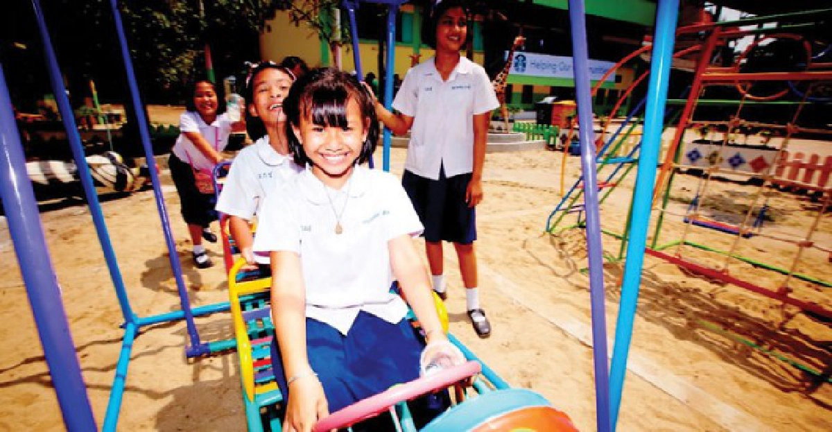 ช่วยเหลือคนไทย ใส่ใจโรงเรียนถูกน้ำท่วม ช่วยเหลือคนไทย ใส่ใจโรงเรียนถูกน้ำท่วม