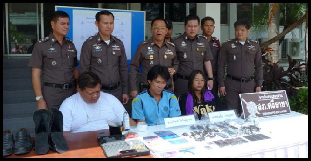 ค้นบ้าน'ผู้คุมบางขวาง'เจอ50ซิมการ์ด ค้นบ้าน'ผู้คุมบางขวาง'เจอ50ซิมการ์ด