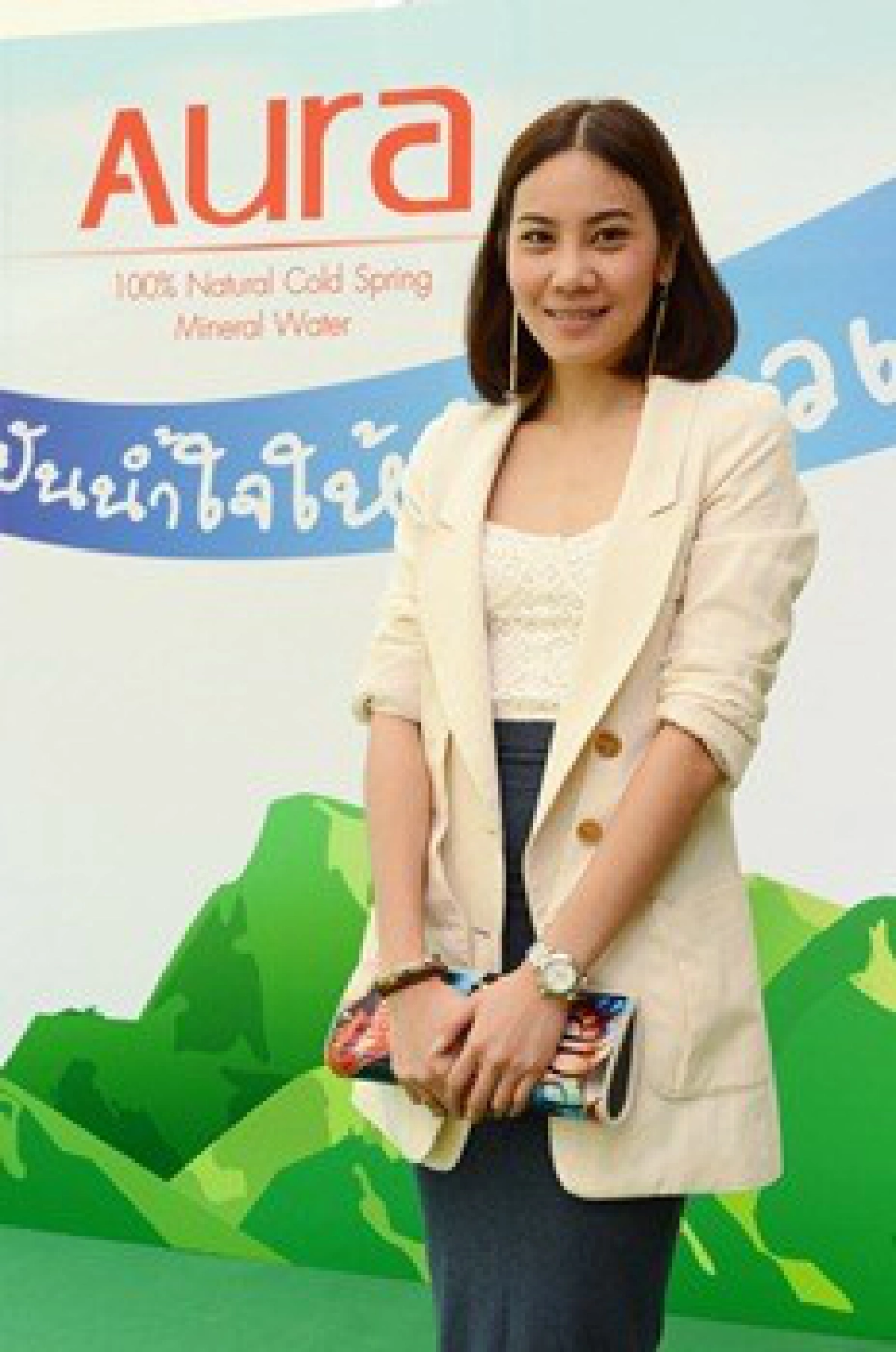 น้ำใจจากน้ำแร่แด่น้อง น้ำใจจากน้ำแร่แด่น้อง