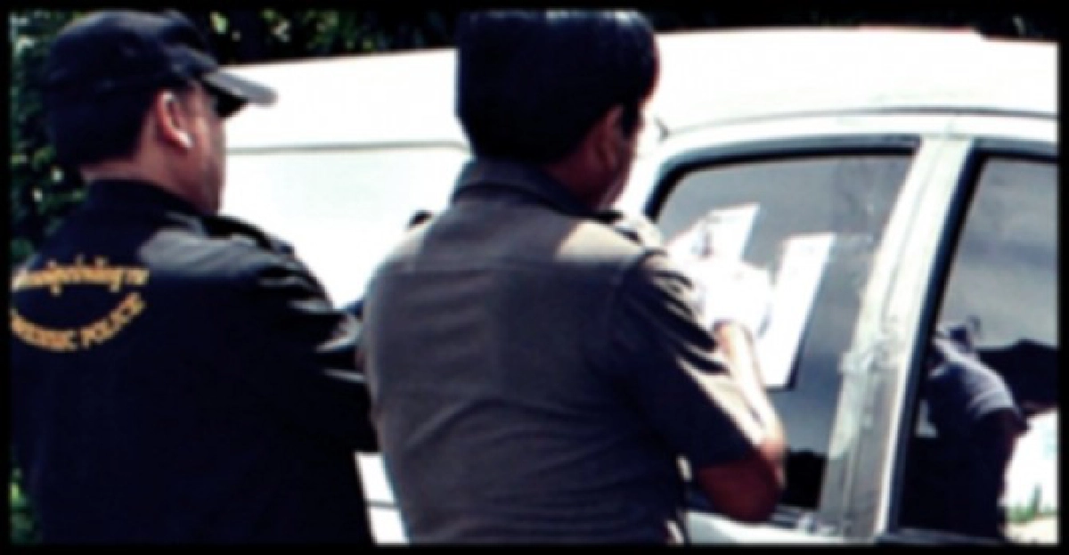 เด้ง'ผกก.'เอี่ยวปล้นรถขนเงิน2ล. เด้ง'ผกก.'เอี่ยวปล้นรถขนเงิน2ล.