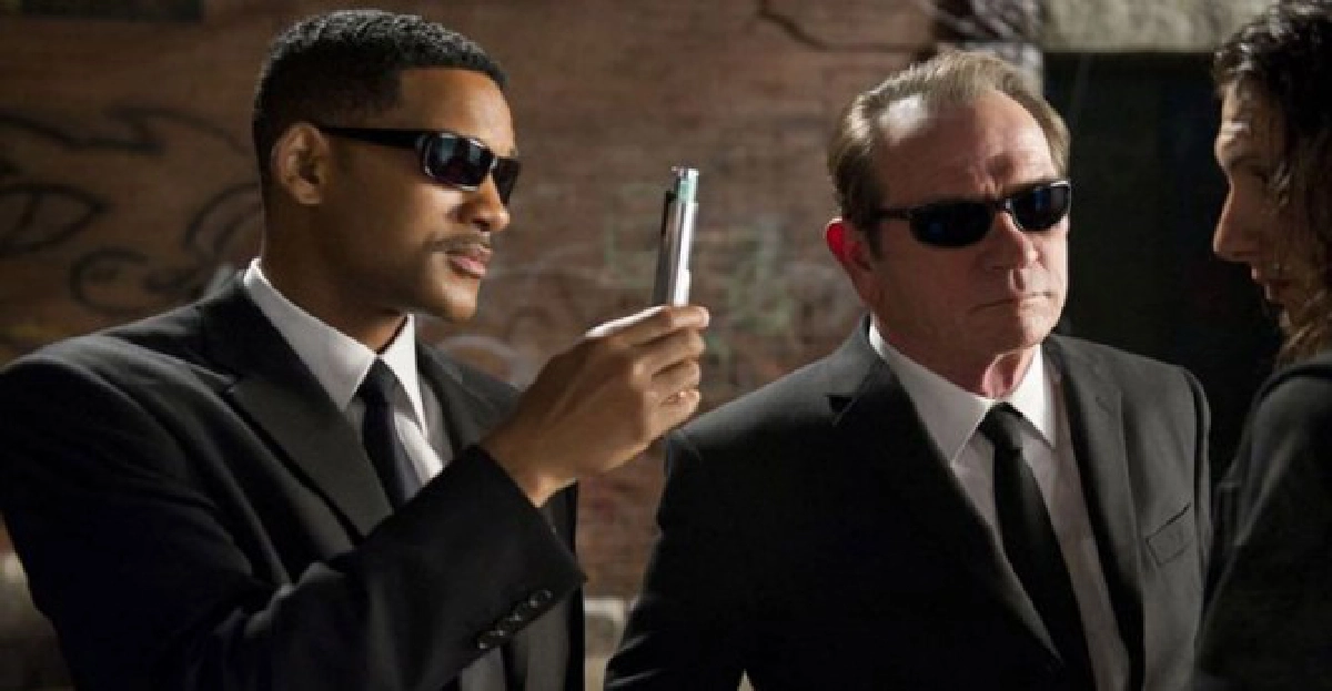 Men in Black 3แฟชั่น ตัวตนและแว่นสีดำ
