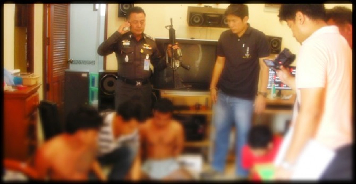จับ3วัยรุ่นพร้อมอาวุธสงครามยาบ้า-ไอซ์ จับ3วัยรุ่นพร้อมอาวุธสงครามยาบ้า-ไอซ์
