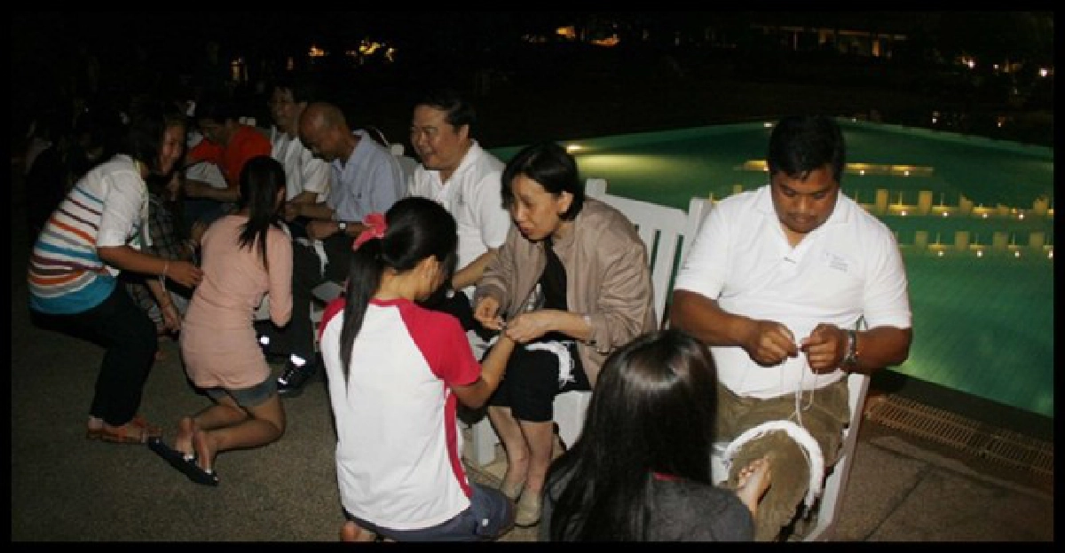 'มทร.อีสาน'จัดรับน้องแบบมีธรรม 'มทร.อีสาน'จัดรับน้องแบบมีธรรม