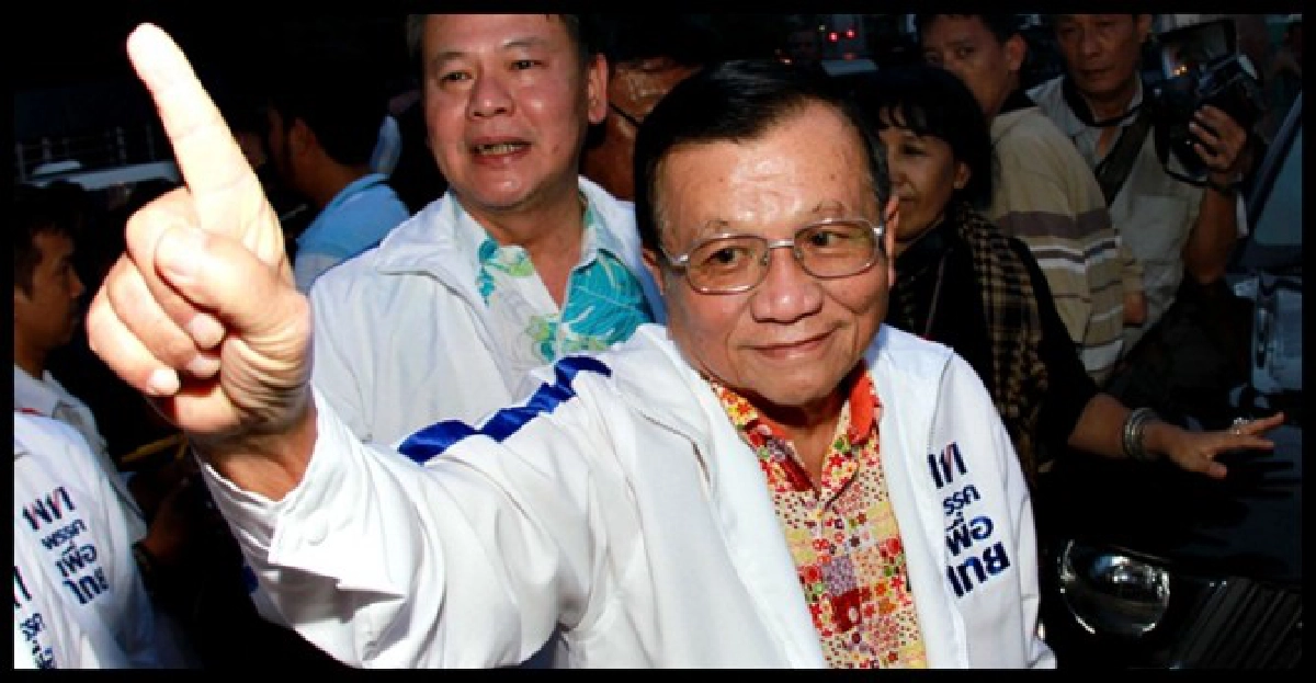 'ป๋าเหนาะ'นำทีมปล่อยนกพิราบ111ตัว 'ป๋าเหนาะ'นำทีมปล่อยนกพิราบ111ตัว