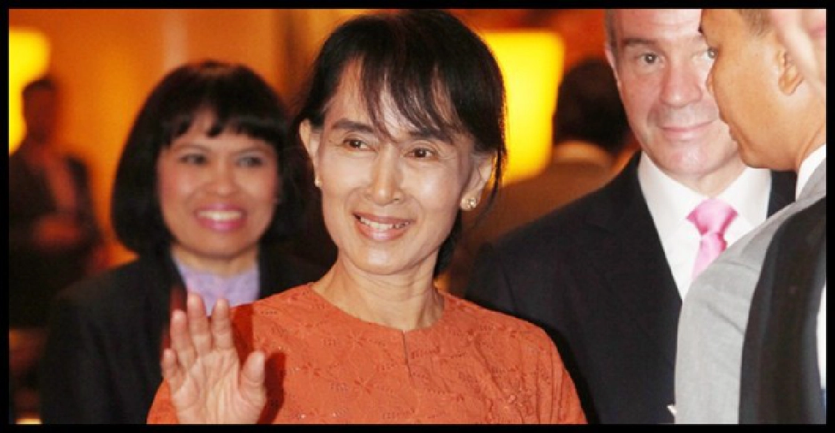 'พม่ามหาชัย'สุดปลื้ม'ซูจี'
'พม่ามหาชัย'สุดปลื้ม'ซูจี'