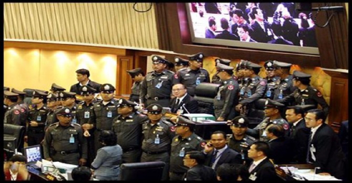 หักดิบเลื่อนร่าง'พรบ.ปรองดอง' หักดิบเลื่อนร่าง'พรบ.ปรองดอง'
