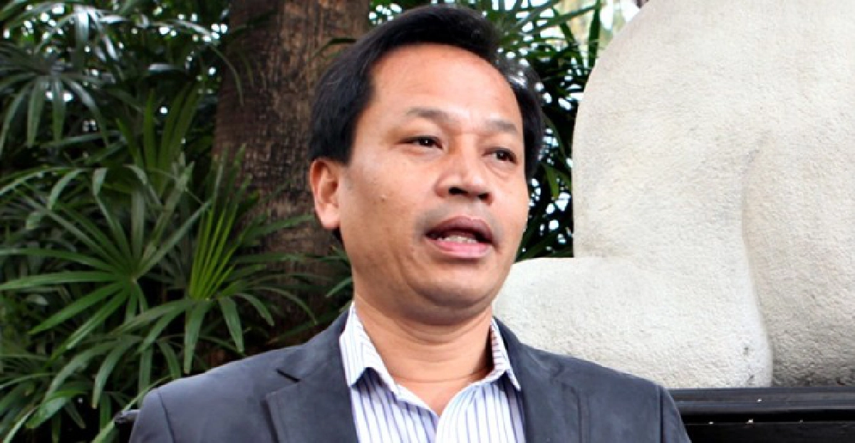 'ประชา'จวกศาลรธน.เหมือนศาลเจ้า 'ประชา'จวกศาลรธน.เหมือนศาลเจ้า