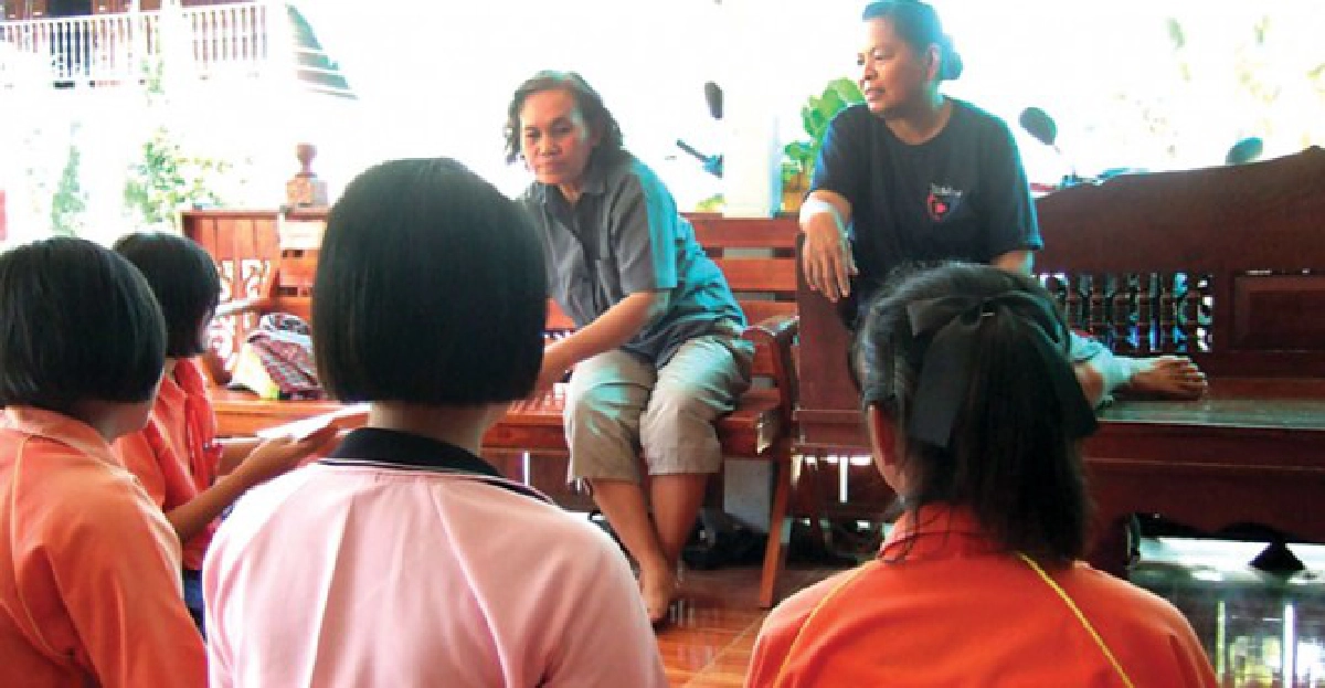 สำนึกครู โรงเรียน ชุมชน รั้วล้อมรัก สำนึกครู โรงเรียน ชุมชน รั้วล้อมรัก