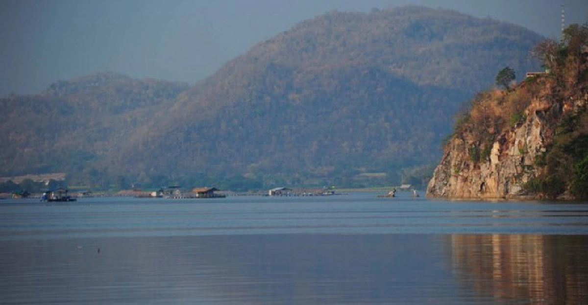 พลับพลาที่ประทับประวัติศาสตร์37ปี พลับพลาที่ประทับประวัติศาสตร์37ปี