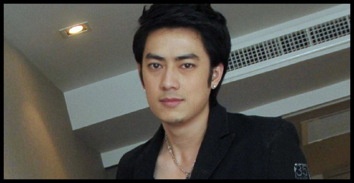 'ฟิล์ม'ฉุนหยุดคุ้ยเรื่องเก่า
'ฟิล์ม'ฉุนหยุดคุ้ยเรื่องเก่า