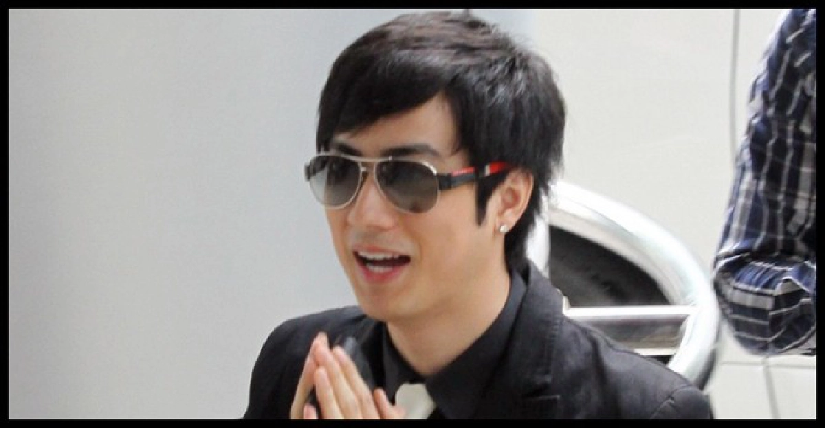 เม้าท์นอกจอ
เม้าท์นอกจอ