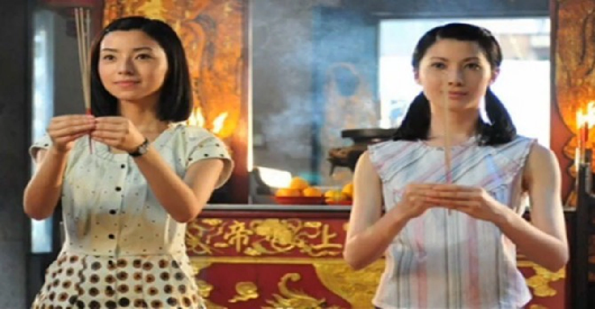 จอแก้ว เรื่อง : 'เพื่อนกันไม่มีวันเปลี่ยน'
จอแก้ว เรื่อง : 'เพื่อนกันไม่มีวันเปลี่ยน'