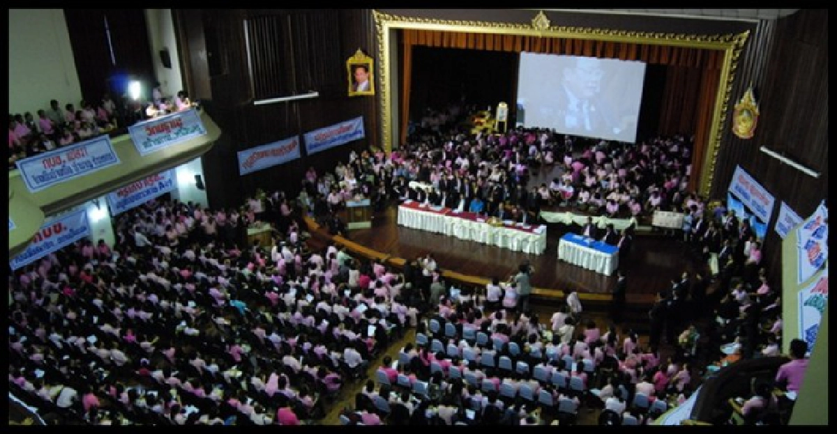 จุฬาฯแย้งคุรุสภาปัดครูไม่ให้จบ4ปีครึ่ง จุฬาฯแย้งคุรุสภาปัดครูไม่ให้จบ4ปีครึ่ง