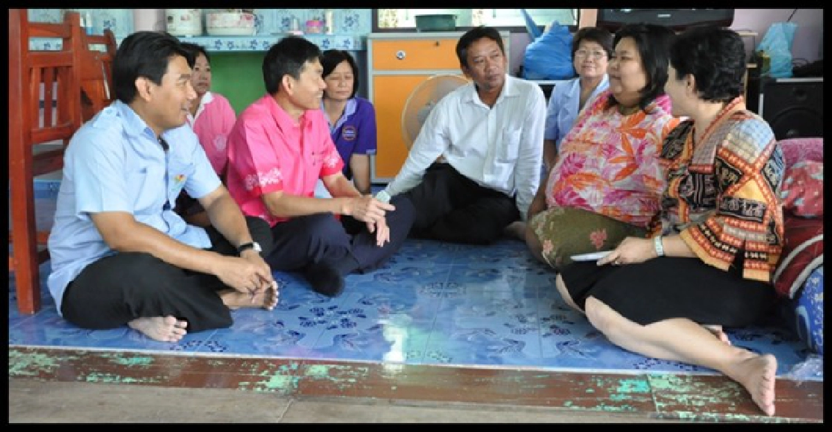 สธ.นำทีมช่วยสาวอ้วน250กก.แล้ว สธ.นำทีมช่วยสาวอ้วน250กก.แล้ว