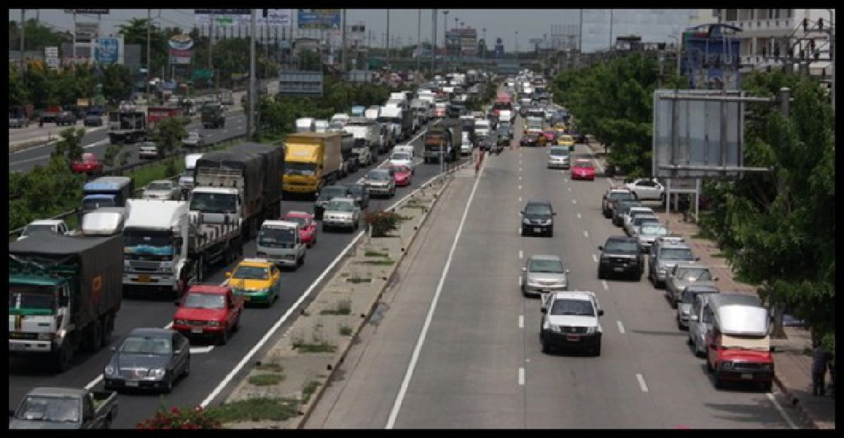 ปิดถนนประท้วงอีก'เงินเยียวยา' 