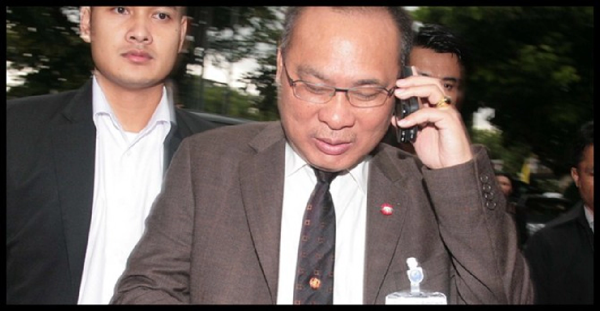 ผู้ตรวจฯแทงกั๊กคลิปคล้ายเสียง'สมศักดิ์' ผู้ตรวจฯแทงกั๊กคลิปคล้ายเสียง'สมศักดิ์'