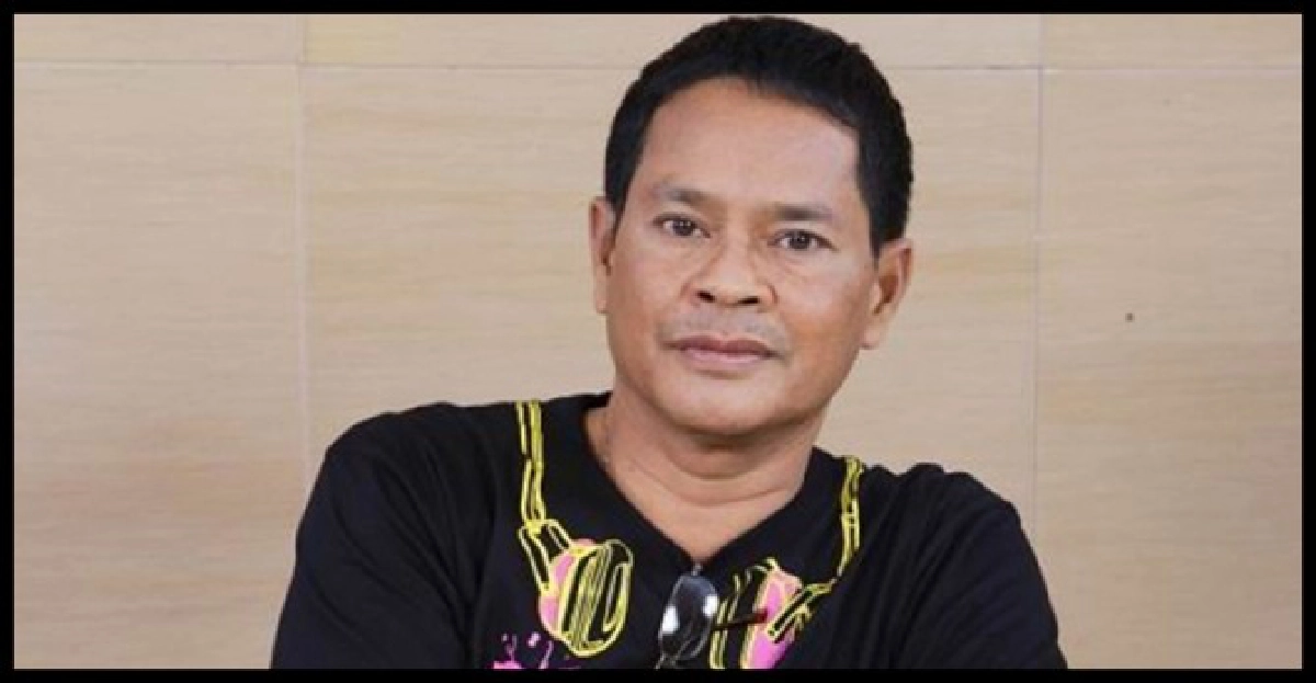 'ไมค์-ศิริพร'กับคอนเสิร์ต'เพื่อครูเรืองรอง'
'ไมค์-ศิริพร'กับคอนเสิร์ต'เพื่อครูเรืองรอง'