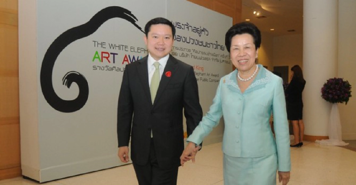 'ภาพของพ่อ'ในมุมมองชาวช้างเผือก 'ภาพของพ่อ'ในมุมมองชาวช้างเผือก
