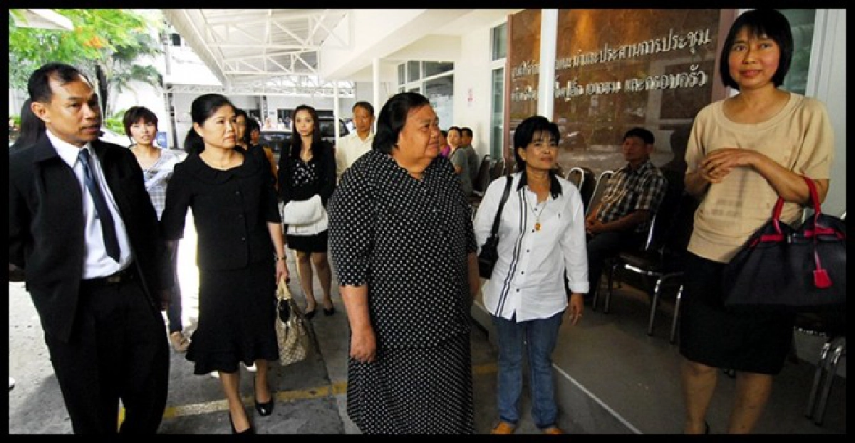 ญาติเหยื่อ'สาวซีวิค'พบนักจิตวิทยา ญาติเหยื่อ'สาวซีวิค'พบนักจิตวิทยา