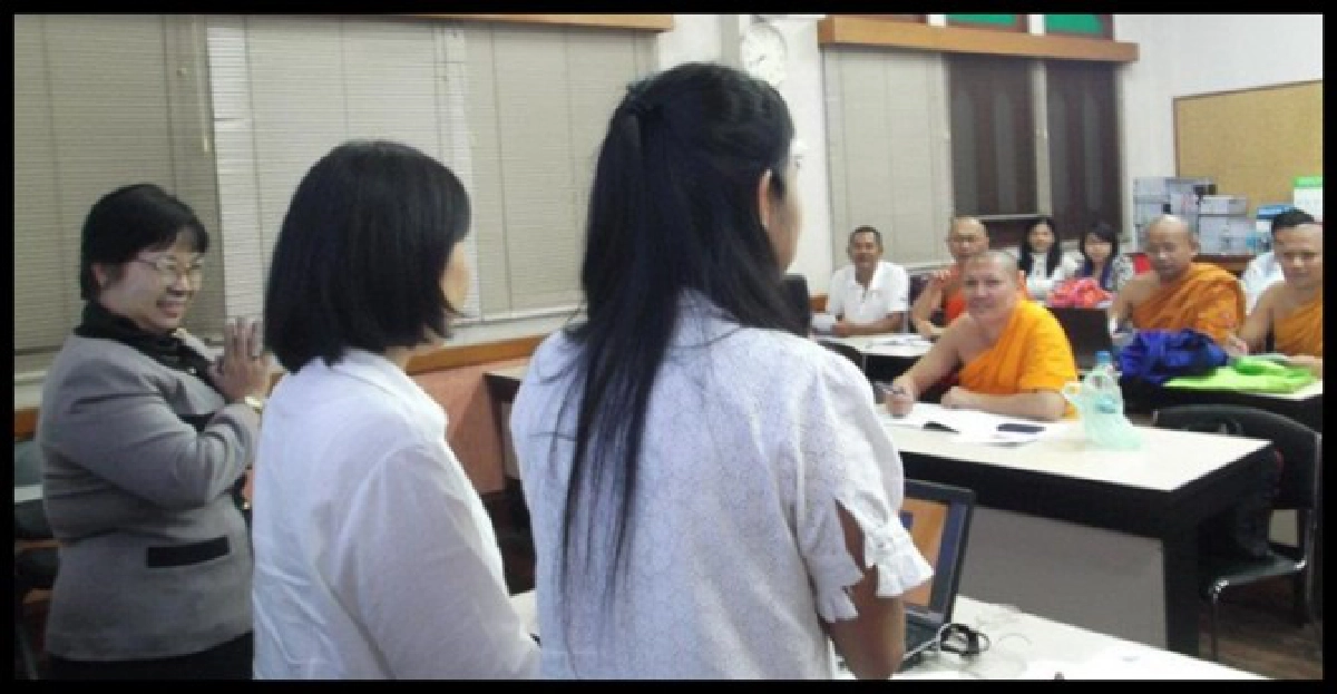 'พระรักเกียรติ'เรียนป.เอกมจร. 'พระรักเกียรติ'เรียนป.เอกมจร.