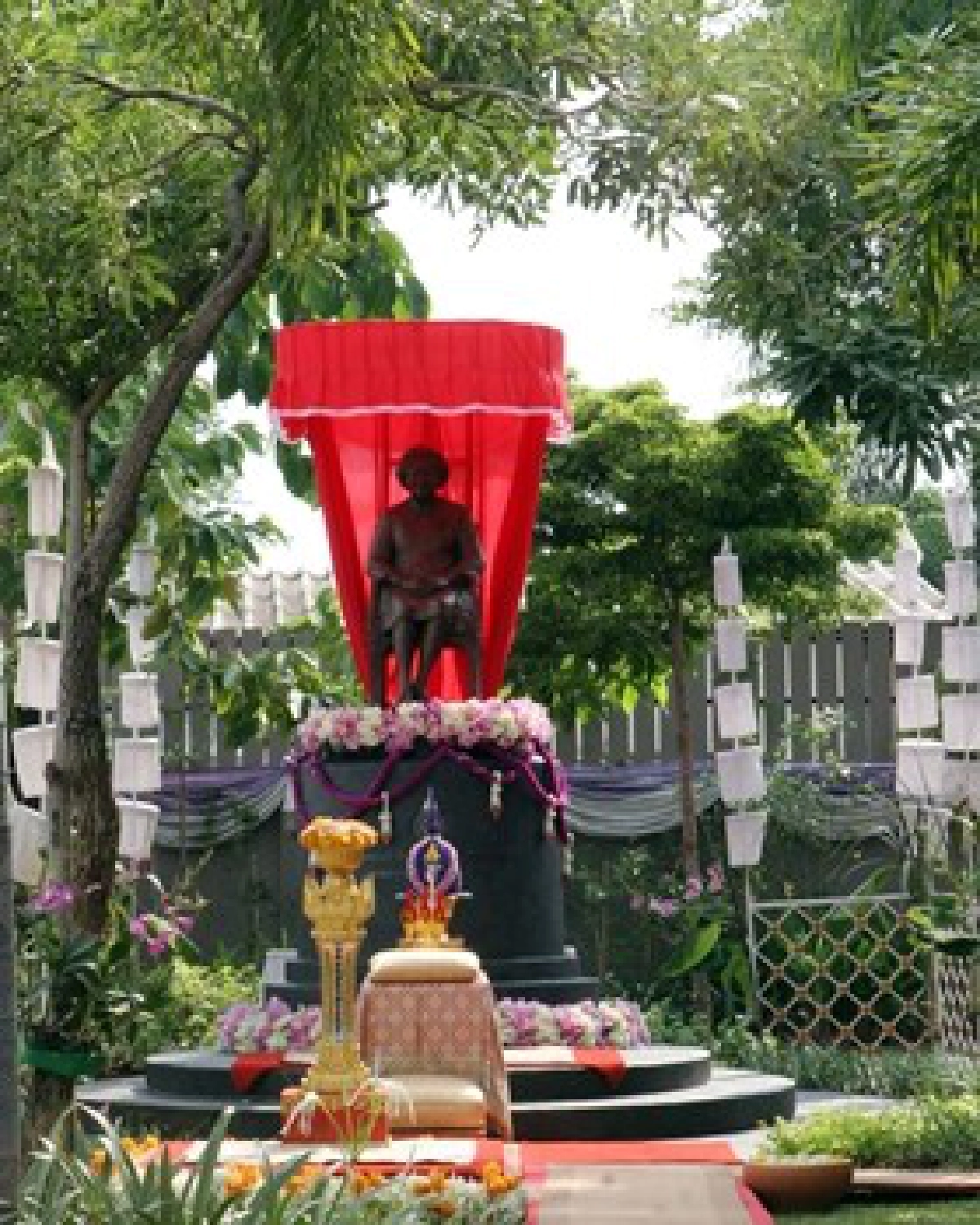 'เจ้าฟ้า'ผู้ทรงเป็นแม่พระของเด็กยากไร้ 'เจ้าฟ้า'ผู้ทรงเป็นแม่พระของเด็กยากไร้