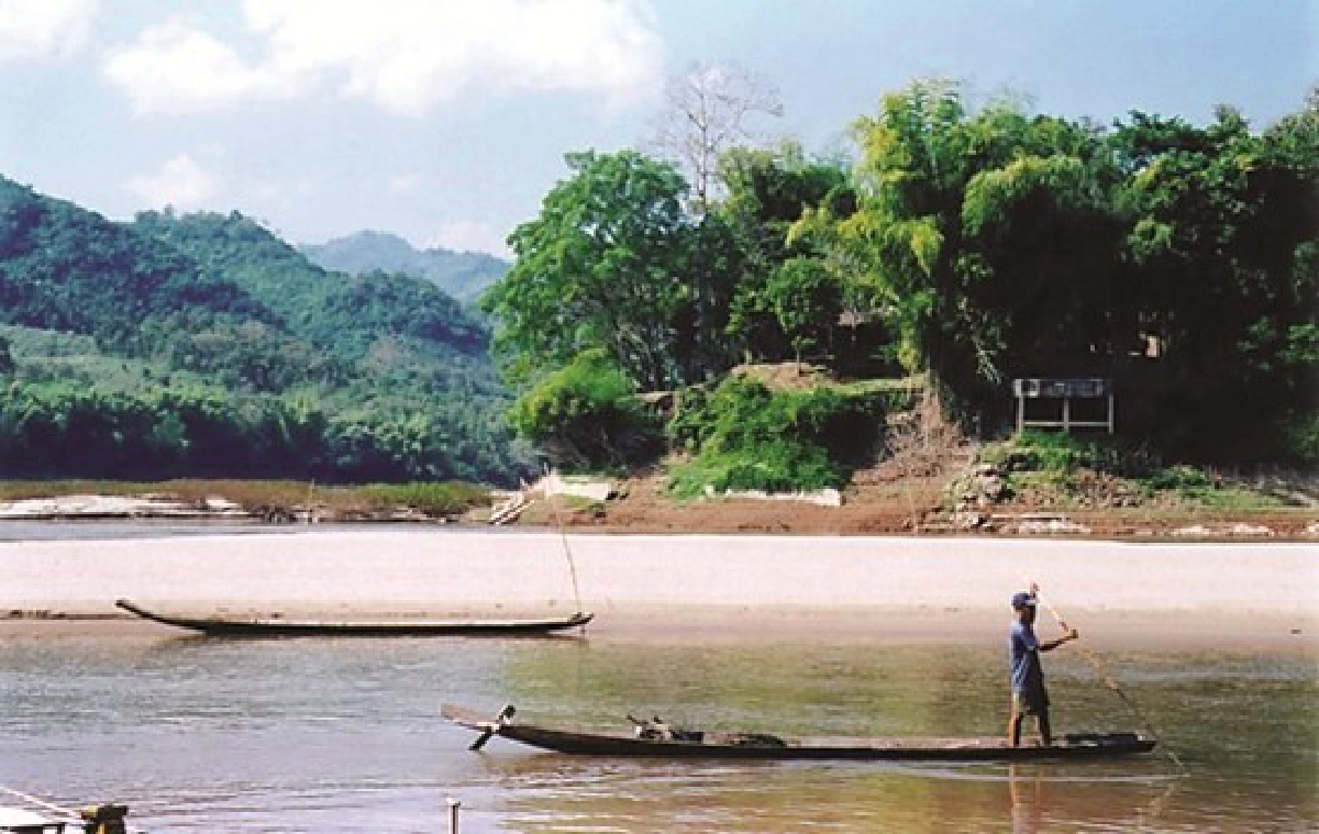 ที่นี่บัวแก้ว:เพื่อนมิตรสุวรรณภูมิ ที่นี่บัวแก้ว:เพื่อนมิตรสุวรรณภูมิ