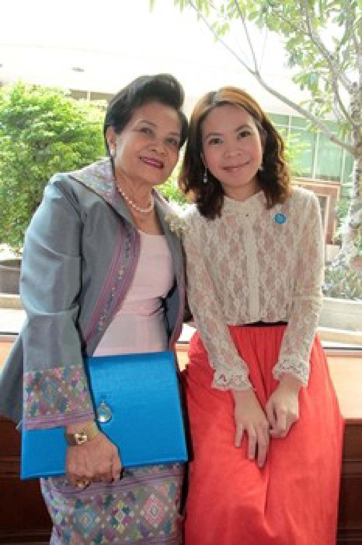 ครอบครัวไทยใช้โซเชียลมีเดียสร้างสุข ครอบครัวไทยใช้โซเชียลมีเดียสร้างสุข
