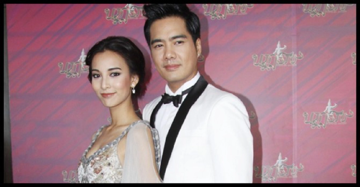 'กรีน'ปลื้ม"แม่เคลลี่"ซื้อกระเป๋าให้
'กรีน'ปลื้ม"แม่เคลลี่"ซื้อกระเป๋าให้
