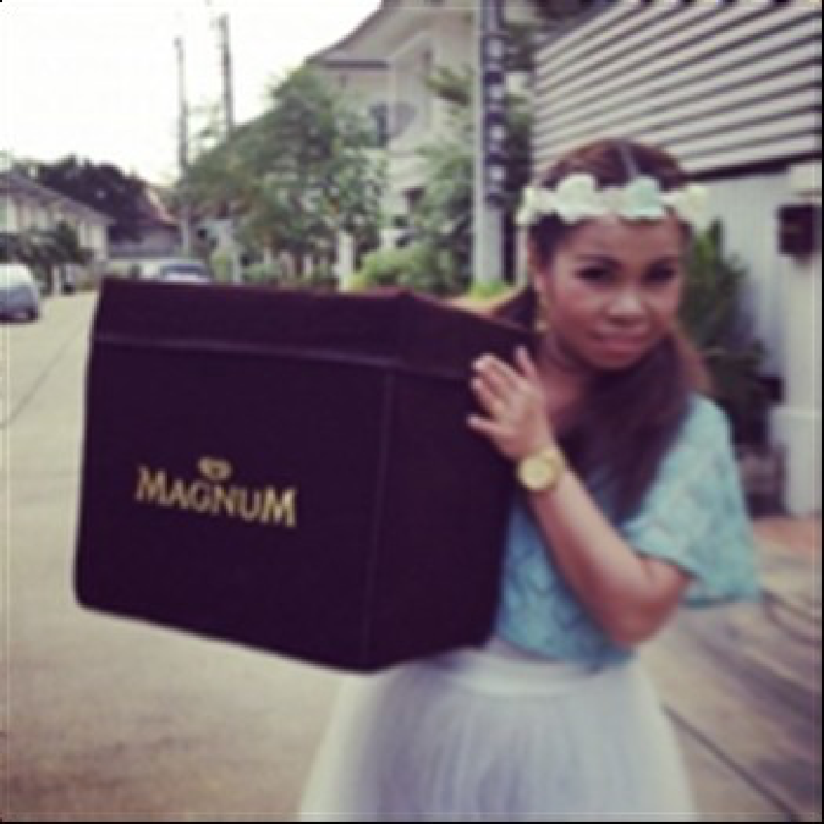 MAGNUM กับปรากฏการณ์'SOMEBODY'
