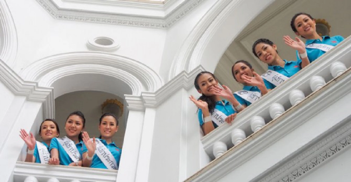 ประมวลภาพ18สาวงามชื่นมื่นปลูกต้นสน ประมวลภาพ18สาวงามชื่นมื่นปลูกต้นสน