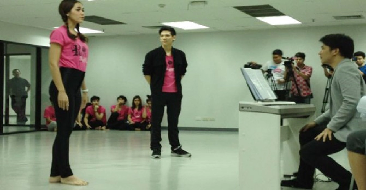 ชมพู่-เรยา...ผ่าน!!!
ชมพู่-เรยา...ผ่าน!!!