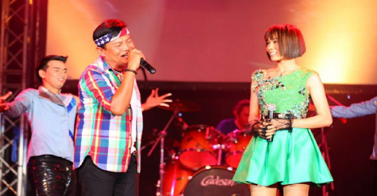 ศิลปินจัดคอนเสิร์ตมอบเงิน'มูลนิธิฯ'