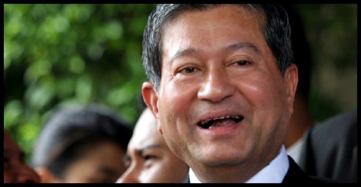 'เฉลิม'ปัดตอบเหตุการณ์สลายชุมนุม 'เฉลิม'ปัดตอบเหตุการณ์สลายชุมนุม
