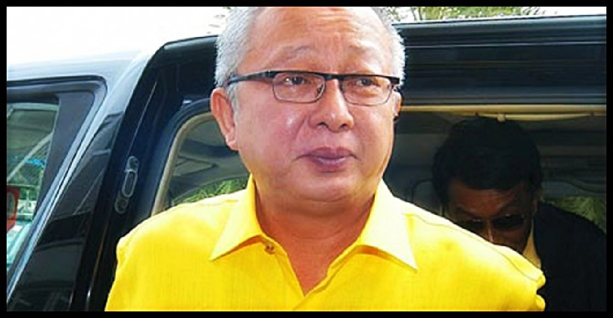 นัดสั่งคดี'สนธิ'บุกสภาฯหมิ่น'ทักษิณ' นัดสั่งคดี'สนธิ'บุกสภาฯหมิ่น'ทักษิณ'
