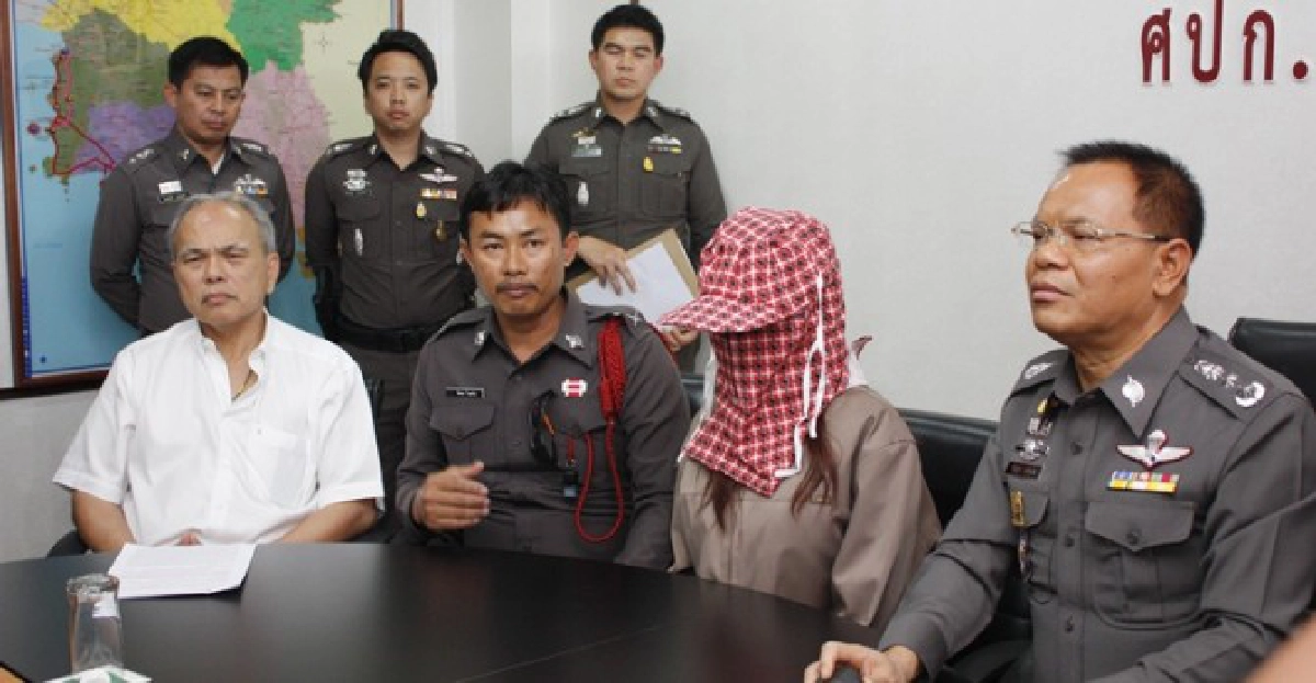 ตร.หญิงเก๊ข่มขู่ศูนย์รถมอบตัวแล้ว! ตร.หญิงเก๊ข่มขู่ศูนย์รถมอบตัวแล้ว!