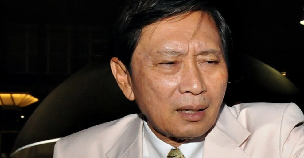 'ปลอด'ขอโทษชาวสุโขทัยเหตุน้ำท่วม 'ปลอด'ขอโทษชาวสุโขทัยเหตุน้ำท่วม