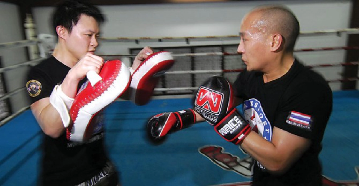 'คุณชายน้อง'แข็งแรงด้วยมวยไทย 'คุณชายน้อง'แข็งแรงด้วยมวยไทย