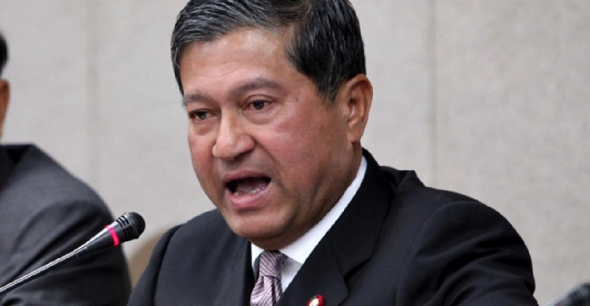 'เฉลิม'ยันไม่มีชายชุดดำร่วมนปช. 'เฉลิม'ยันไม่มีชายชุดดำร่วมนปช.