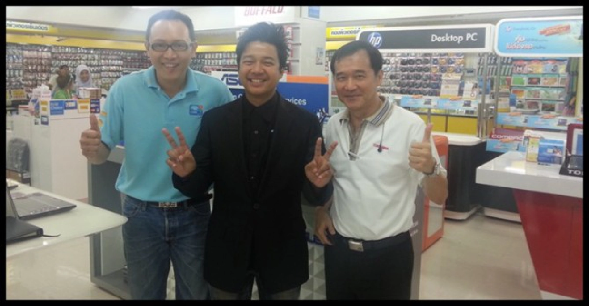 วงการไอทีทรุด...วงการละครเวทีพุ่ง!
วงการไอทีทรุด...วงการละครเวทีพุ่ง!
