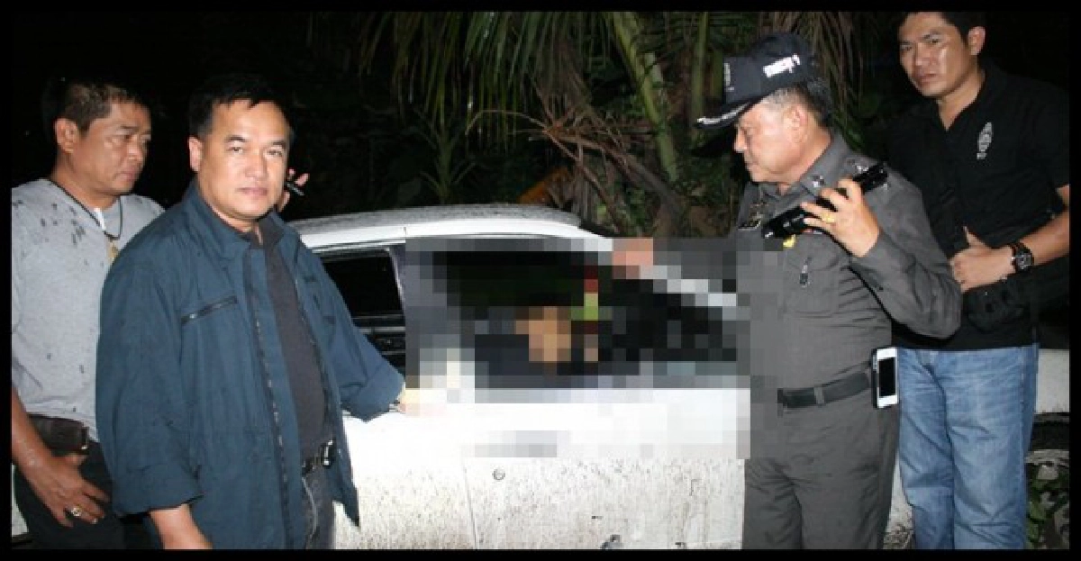 วิสามัญ!พ่อค้ายาบ้าชื่อดังคาเก๋ง วิสามัญ!พ่อค้ายาบ้าชื่อดังคาเก๋ง
