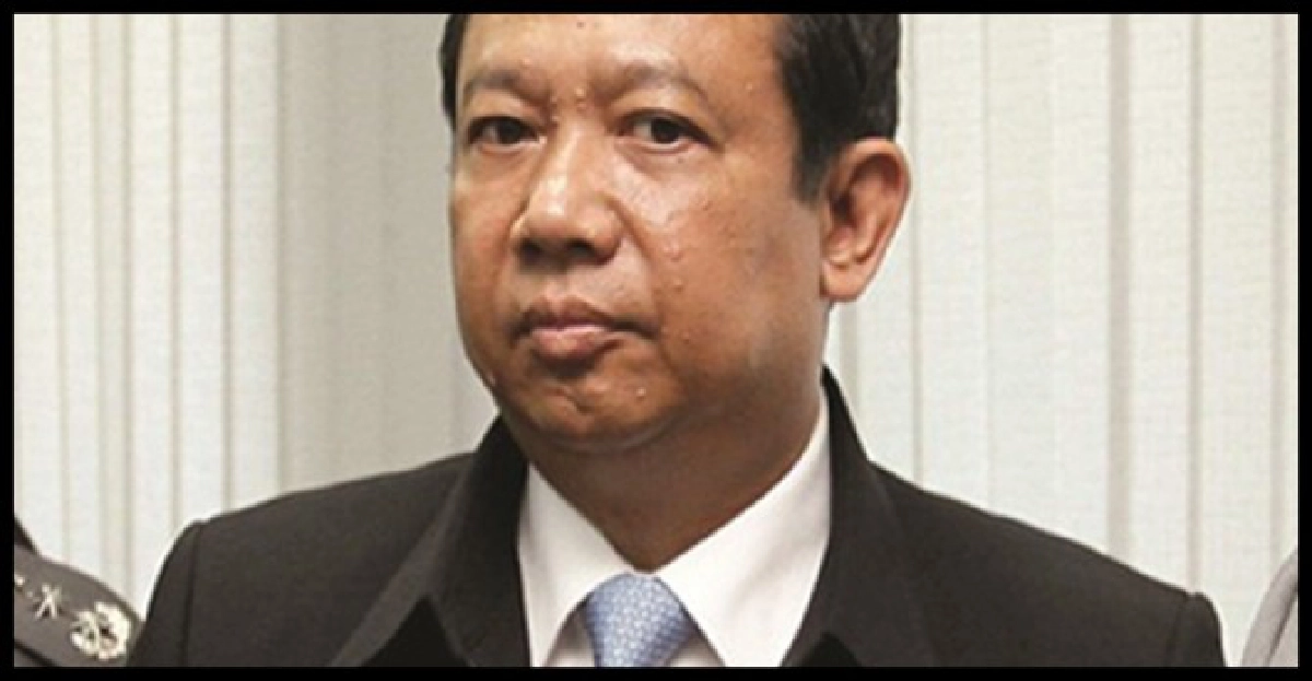 'ธาริต ขวัญเสีย!' 'ธาริต ขวัญเสีย!'